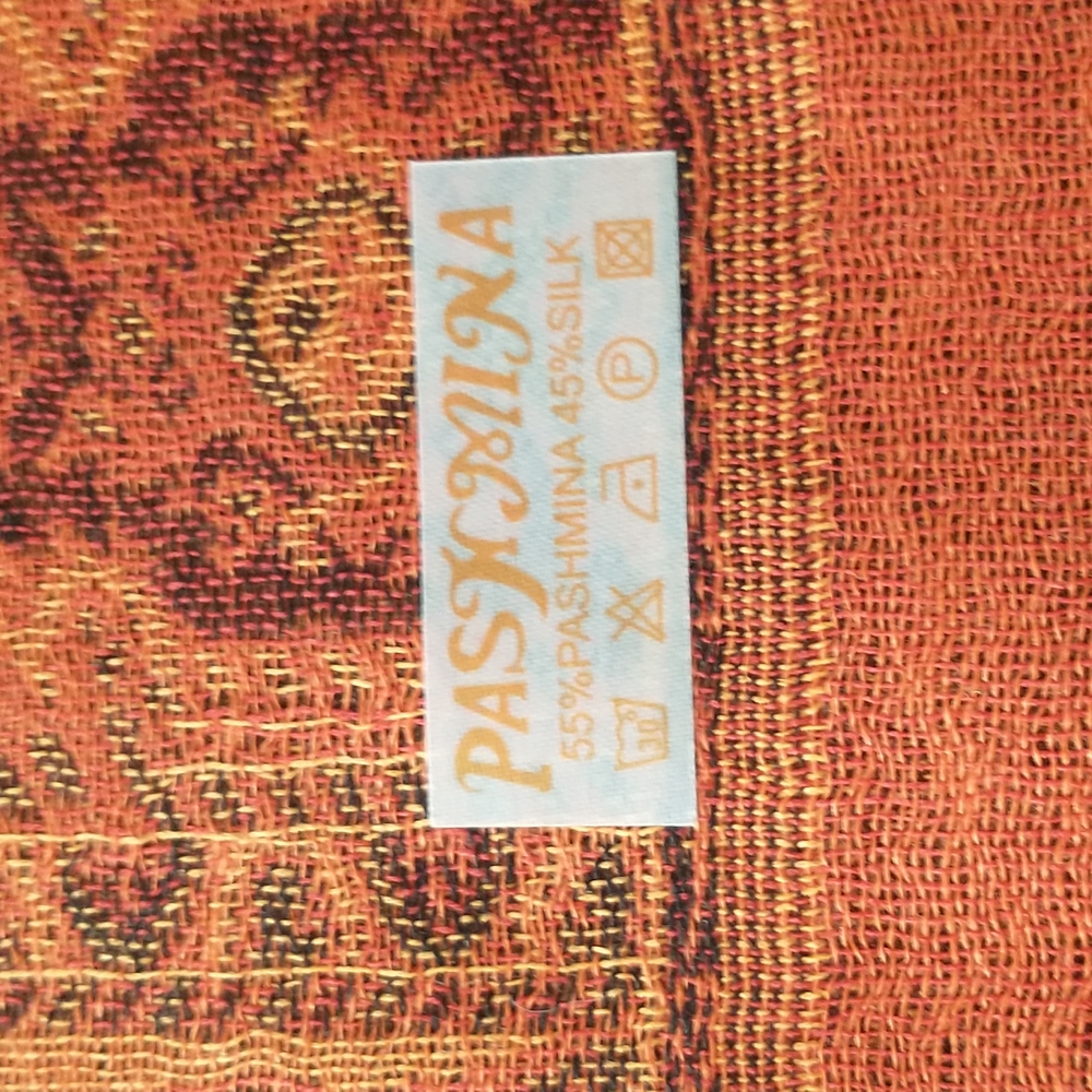 Stunning Pashmina shawl 67"x28", large butterflies, Reversible NWOT